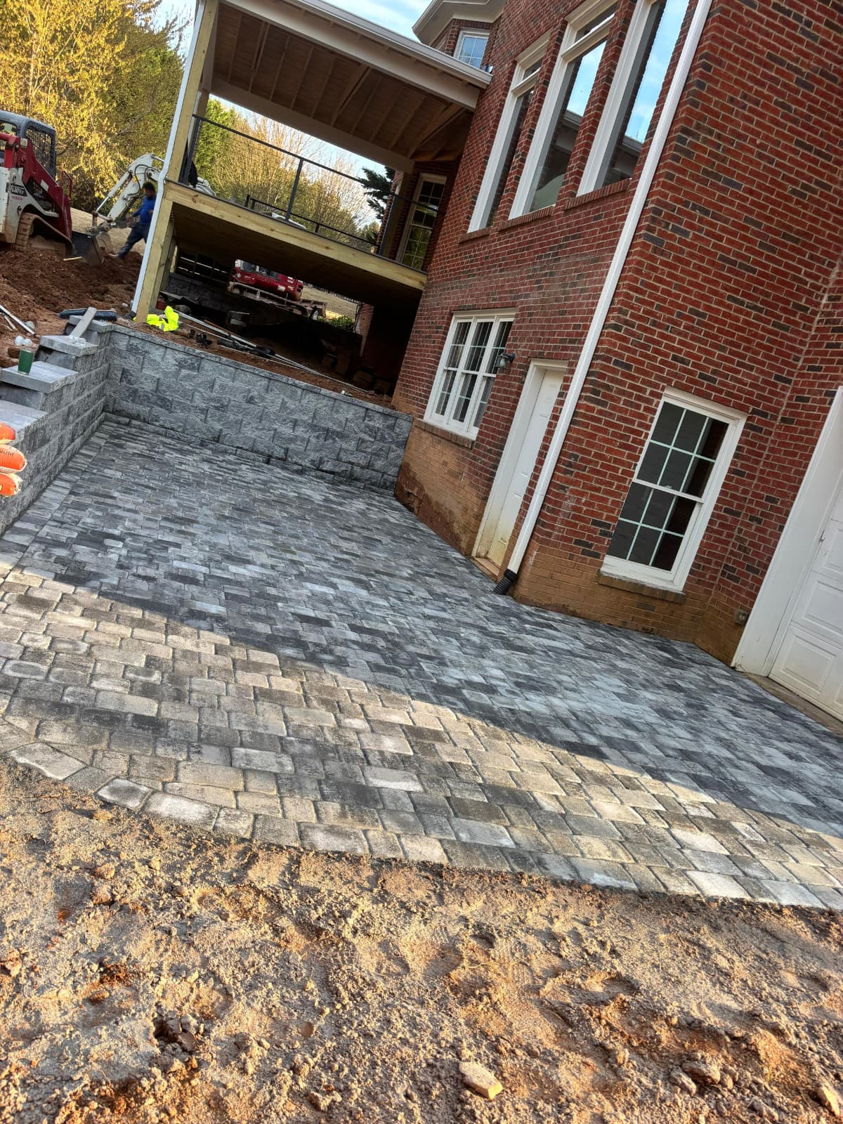 About COMPASS HARDSCAPING LLC